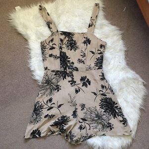 UO FLORAL ROMPER